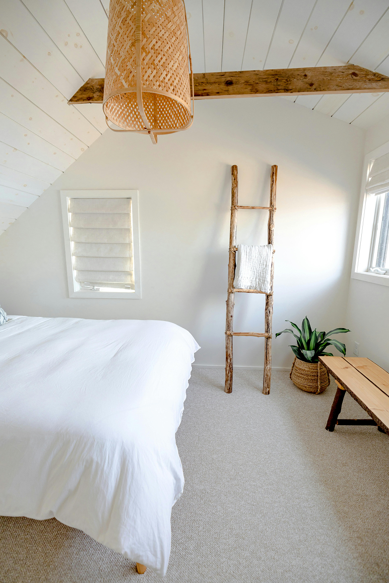 Hotel & Airbnb Supplies